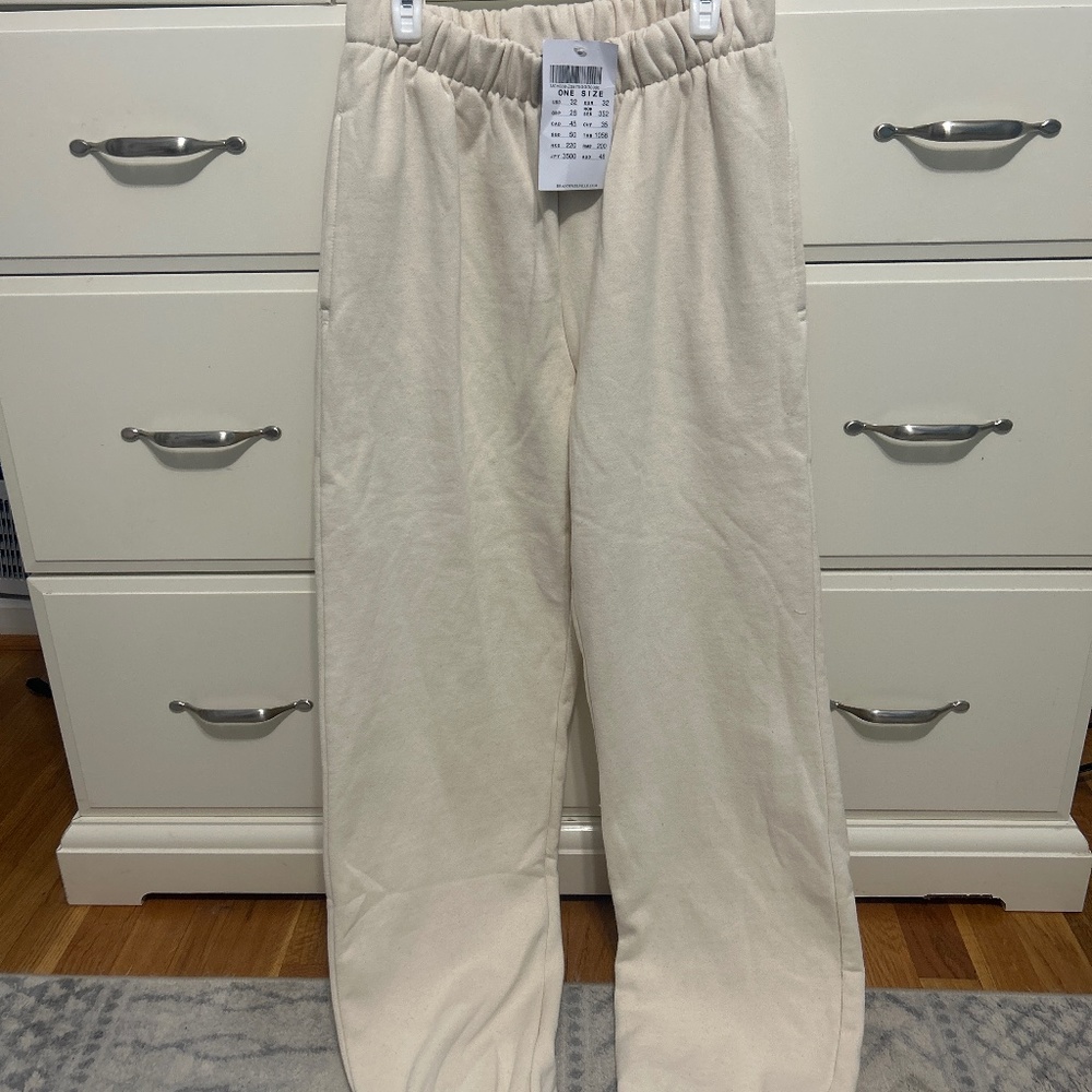 Cotton cream colored women sweatpants